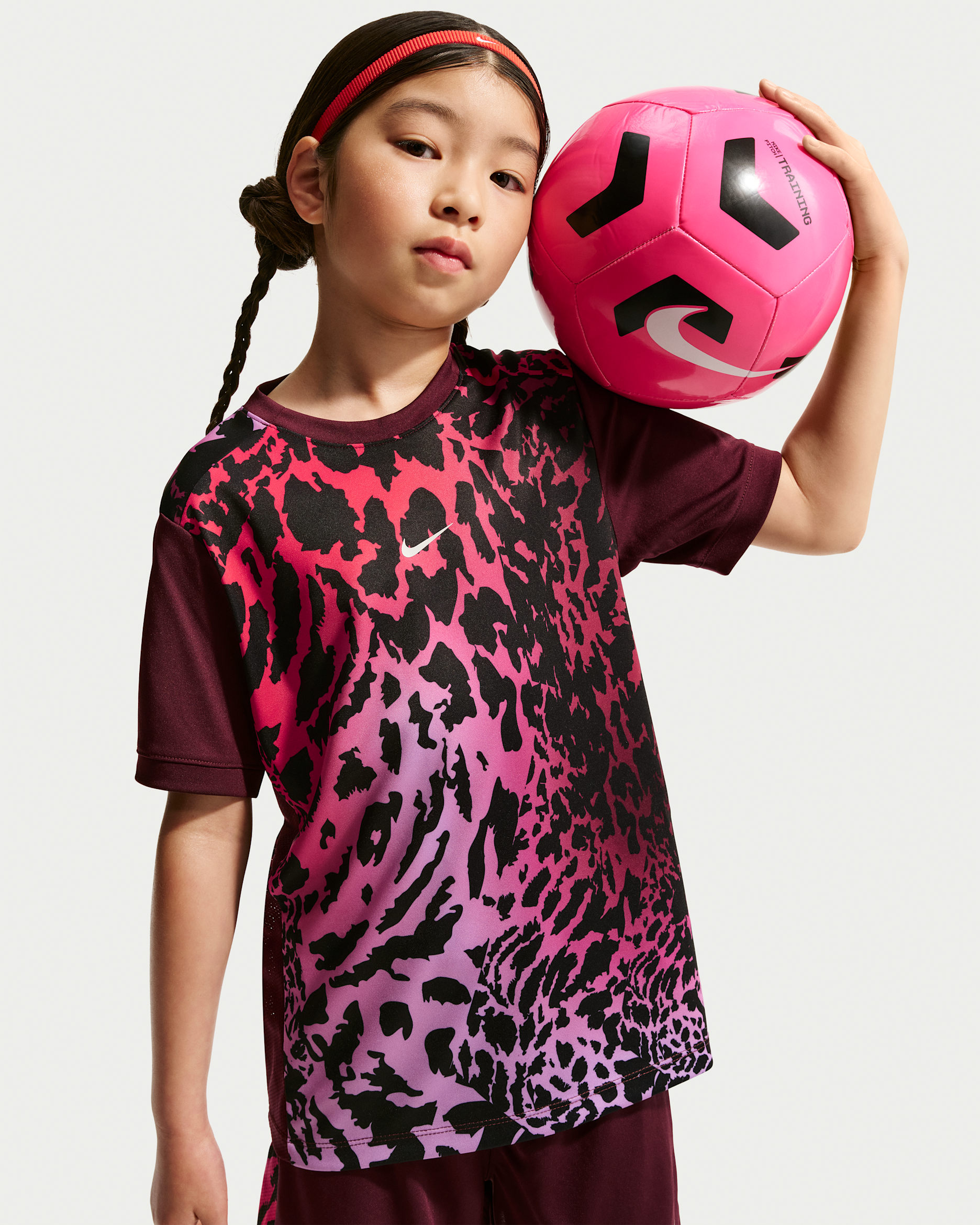 Nike United Academy Big Kids' (Girls') Dri-FIT Soccer Short-Sleeve